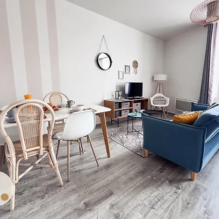 Tatil Evi Tranquiloue - Plein Centre - Puy Du Fou 20min Les Herbiers